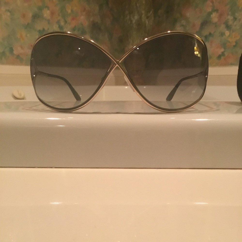 NWOT TOM FORD sunglasses